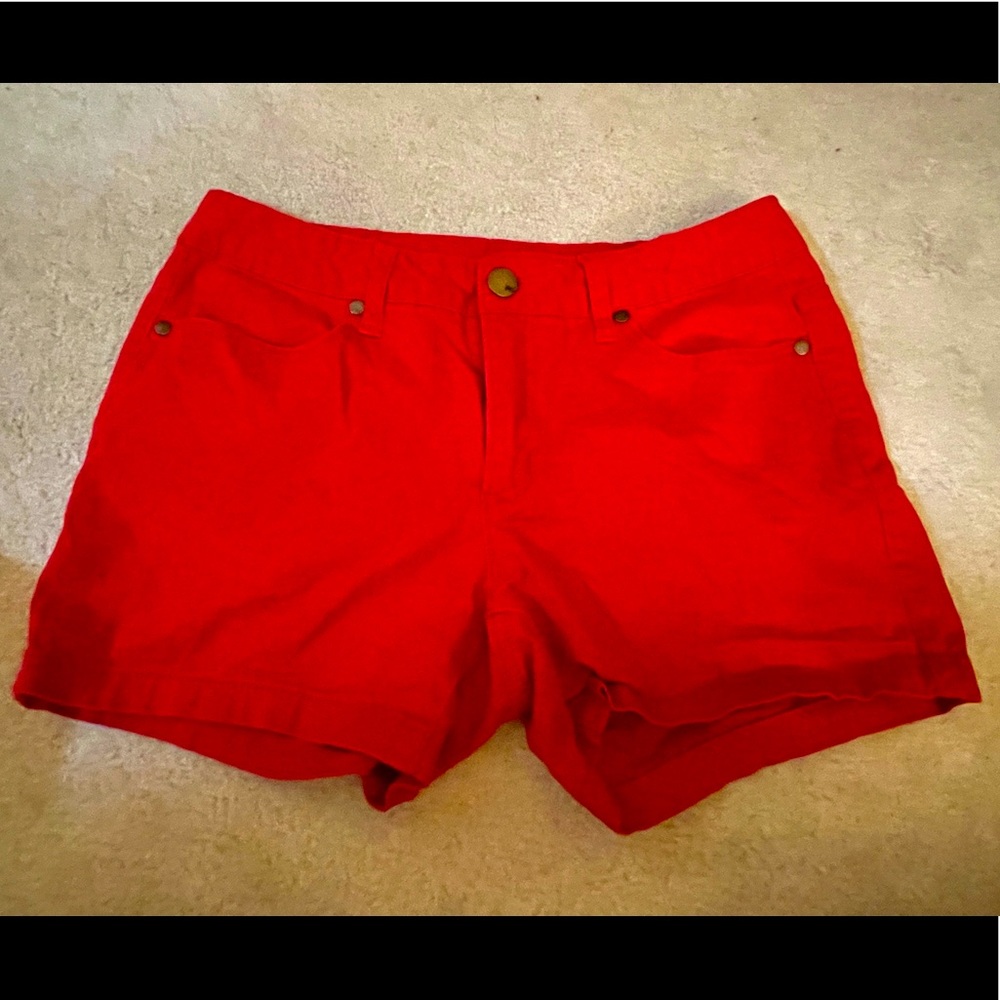 NWOT Red shorts